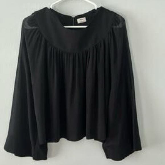 Black Wilfred Blouse - Picture 6 of 6